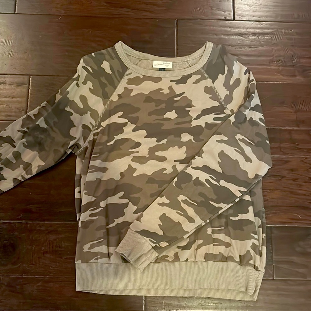 Camo Universal Thread Crewneck
